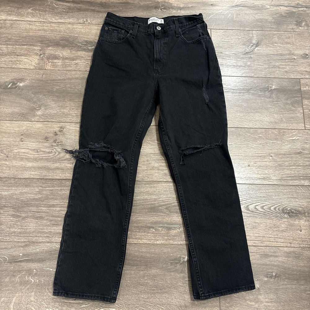 Abercrombie & Fitch Black Distressed Women Jeans